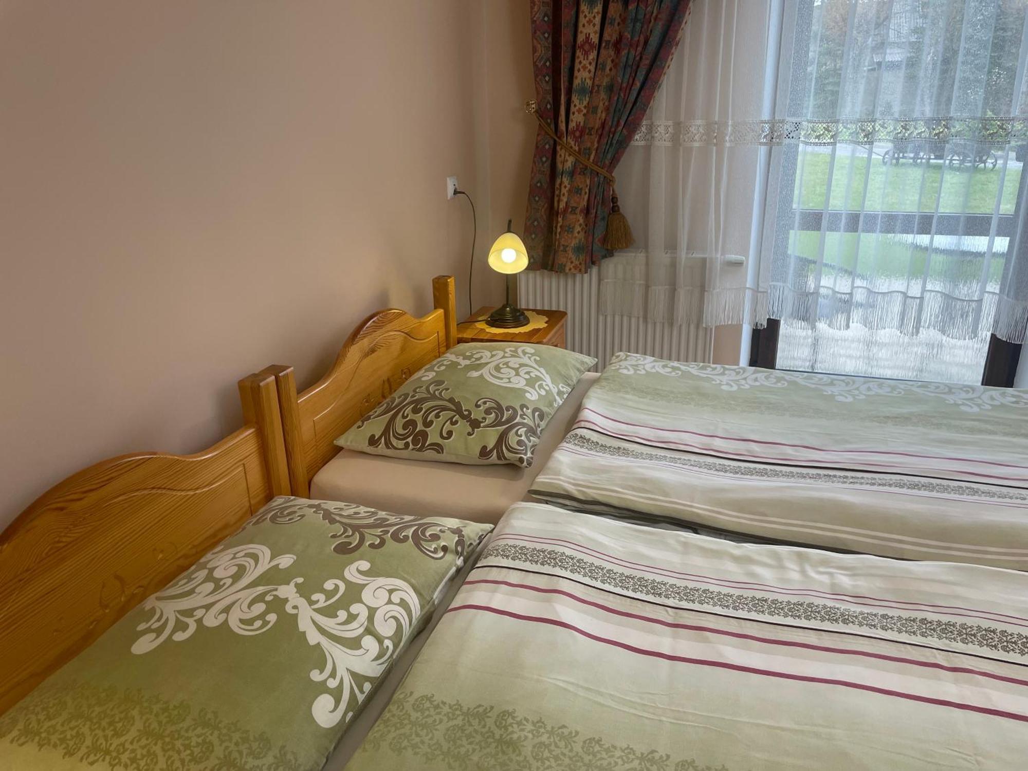 Jurajka Hotel Zarki ภายนอก รูปภาพ